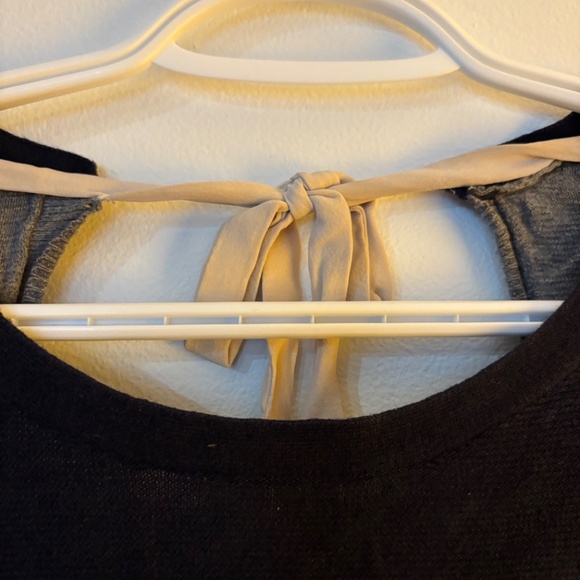 XXS Womens Babaton Aritzia sweater with tie back detail cashmere silk collegiate - Picture 4 of 12